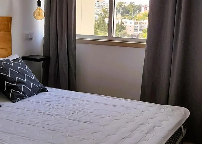 Rocha Sunny דירה